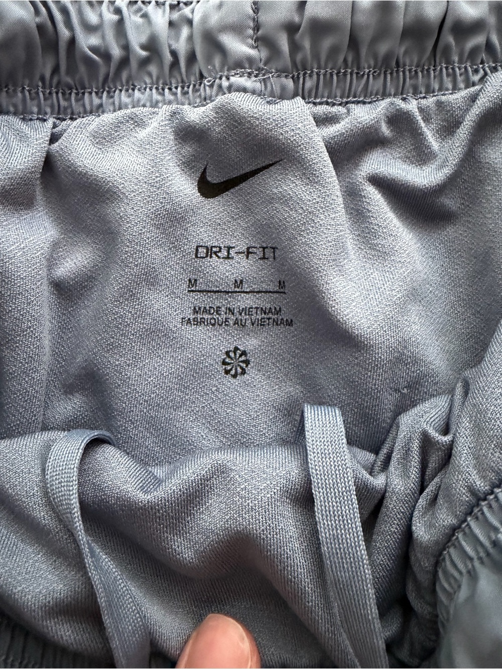 Nike Women’s Blue Gray Camo Athletic Shorts - Picture 2 of 2